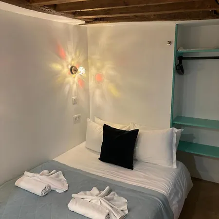 Duplex Marais - Steps From Pompidou Aldaro * Parijs