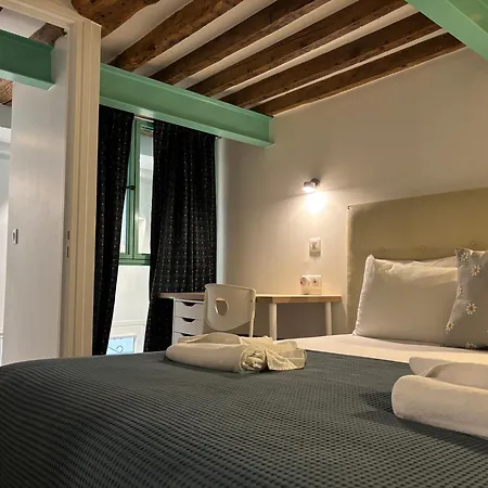 Duplex Marais - Steps From Pompidou Aldaro Παρίσι