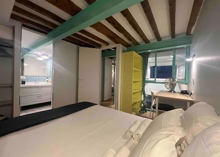 Διαμέρισμα Le Marais Duplex - Steps From Pompidou Aldaro